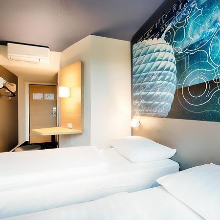 B&B Hotel Muenchen-Garching Garching bei Munchen Bagian luar foto