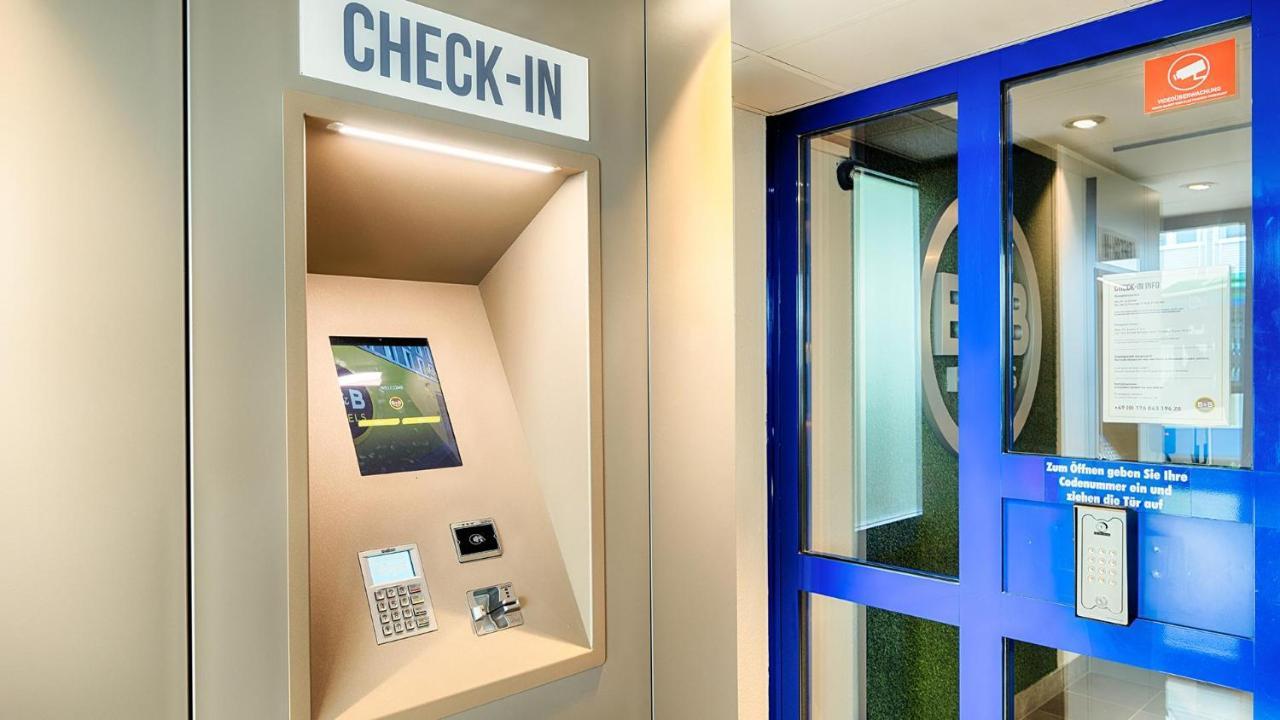 B&B Hotel Muenchen-Garching Garching bei Munchen Bagian luar foto