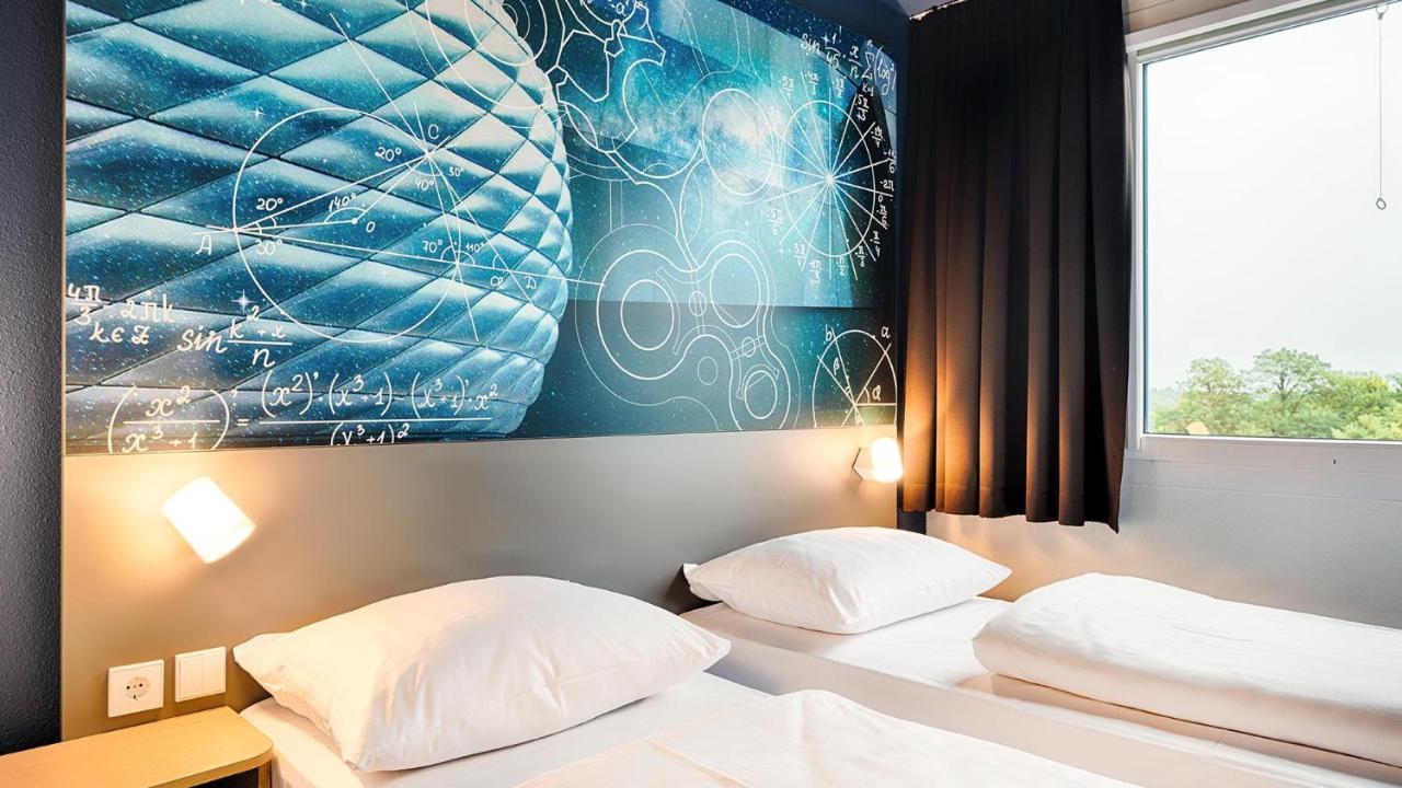 B&B Hotel Muenchen-Garching Garching bei Munchen Bagian luar foto